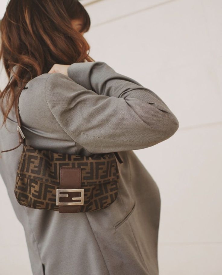 Le sac Baguette le it bag de la maison Fendi Sac d occasion