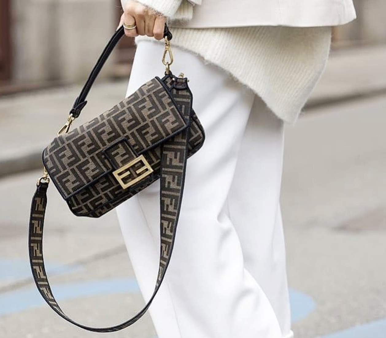 L epopee du monogramme Fendi Sac d occasion