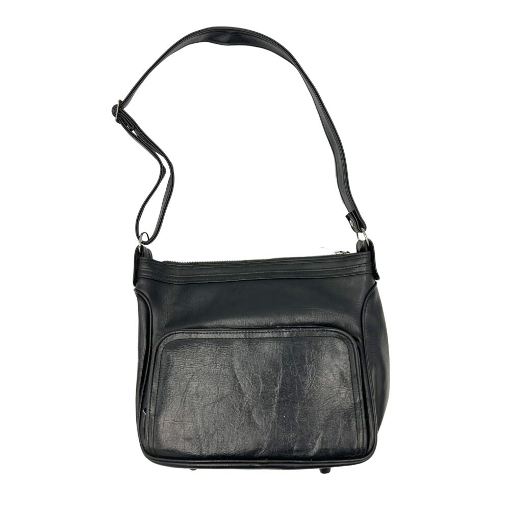 Sac à main en cuir noir avec deux poches à l’avant