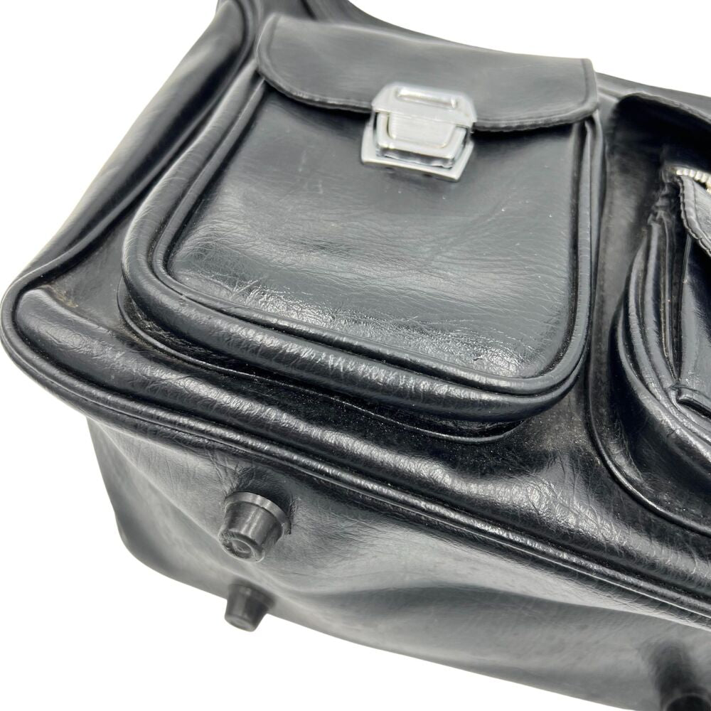 Sac à main en cuir noir avec deux poches à l’avant