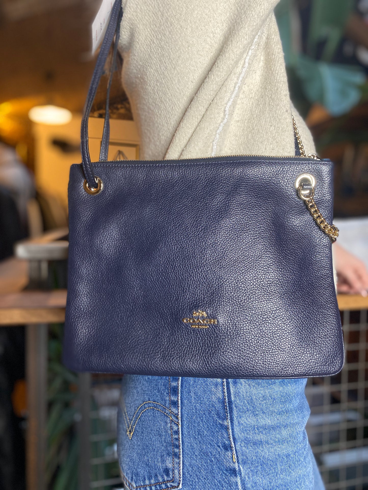 Sac à bandoulière en cuir noir