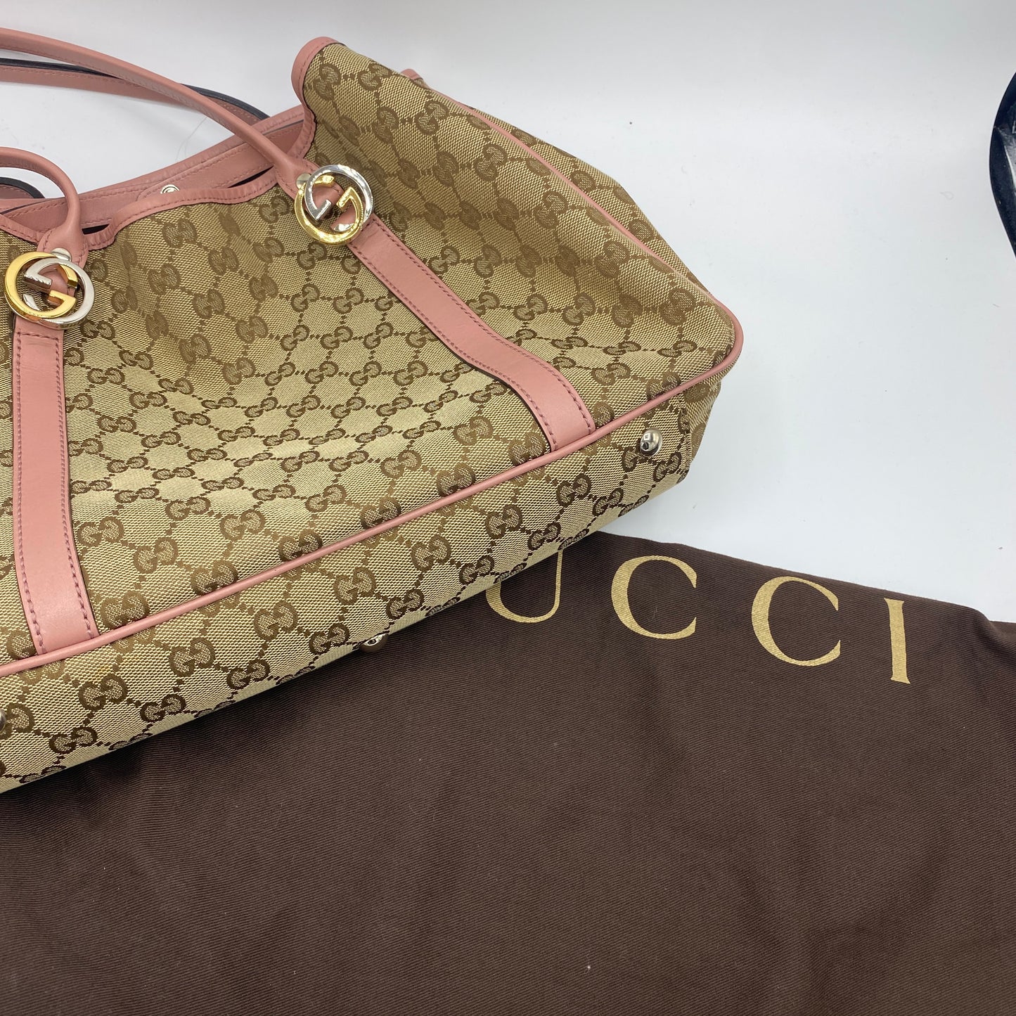 Sac à main marron en toile beige