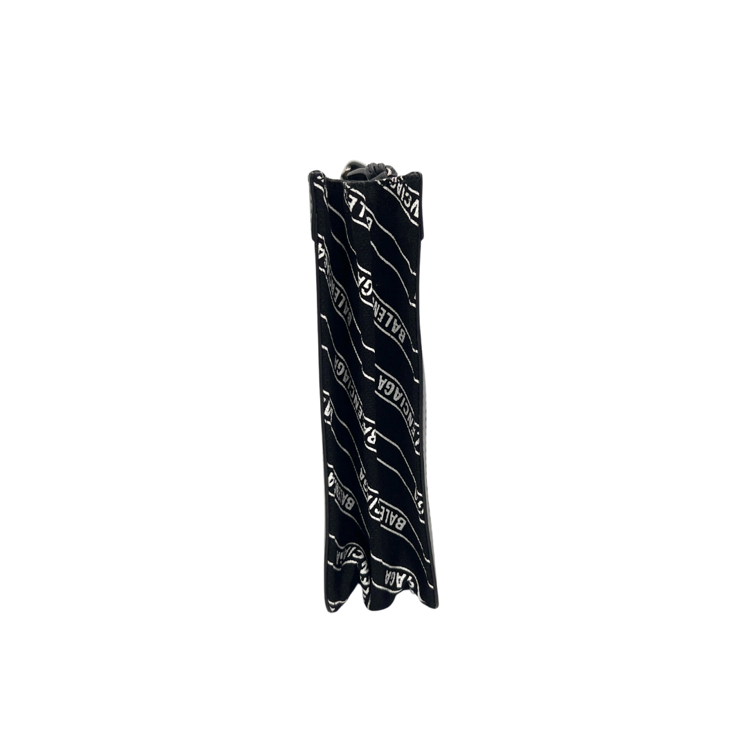 Sac à bandoulière en tissu noir