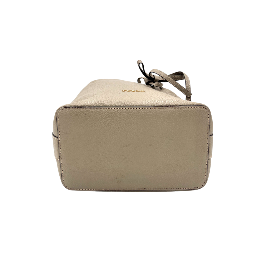 Sac seau en cuir gris
