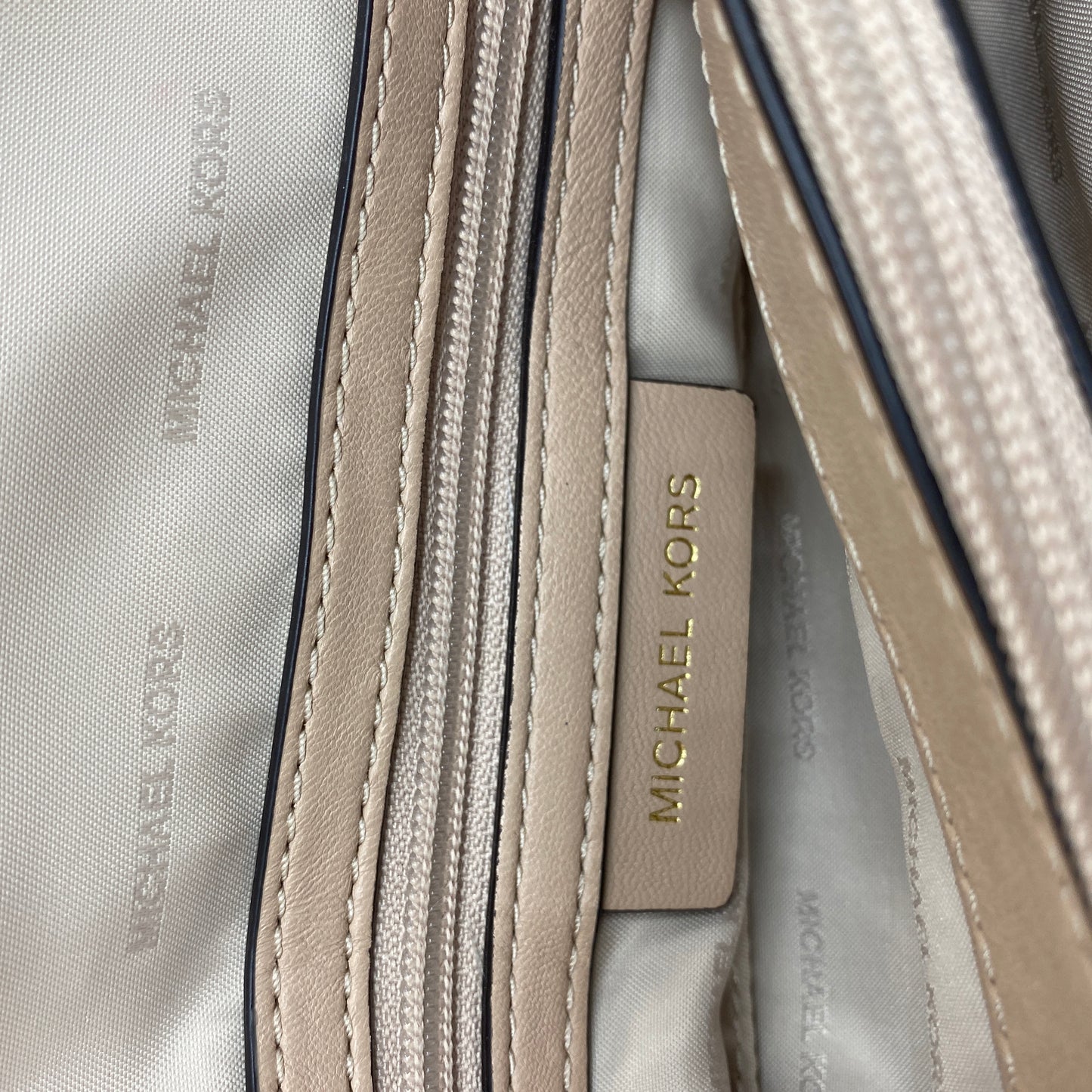 Sac à bandoulière en cuir beige